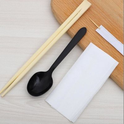 Μίας χρήσης Chopsticks και κουτάλι πετσετών συνόλων επιτραπέζιου σκεύους καλών υγειών
