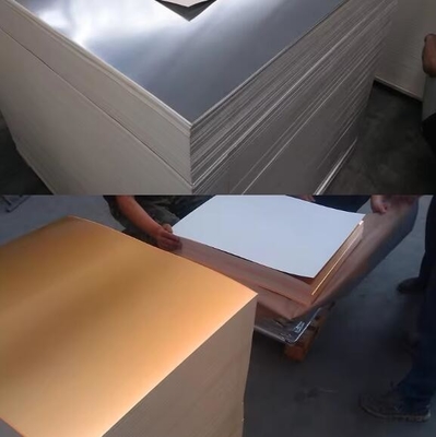 250GSM Τέχνη Εργατικό χαρτόνι 50 * 70 cm Γυαλί χαρτόνι Custom πάχος και μέγεθος στρωμένο ασήμι / χρυσό μεταλλικό χαρτί